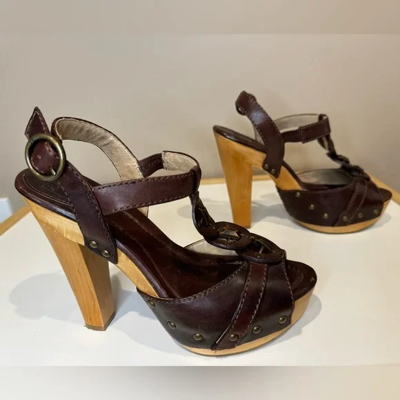 Frye Fran Wood T Strap Leather Platform Heeled Sandals Womens Size 9